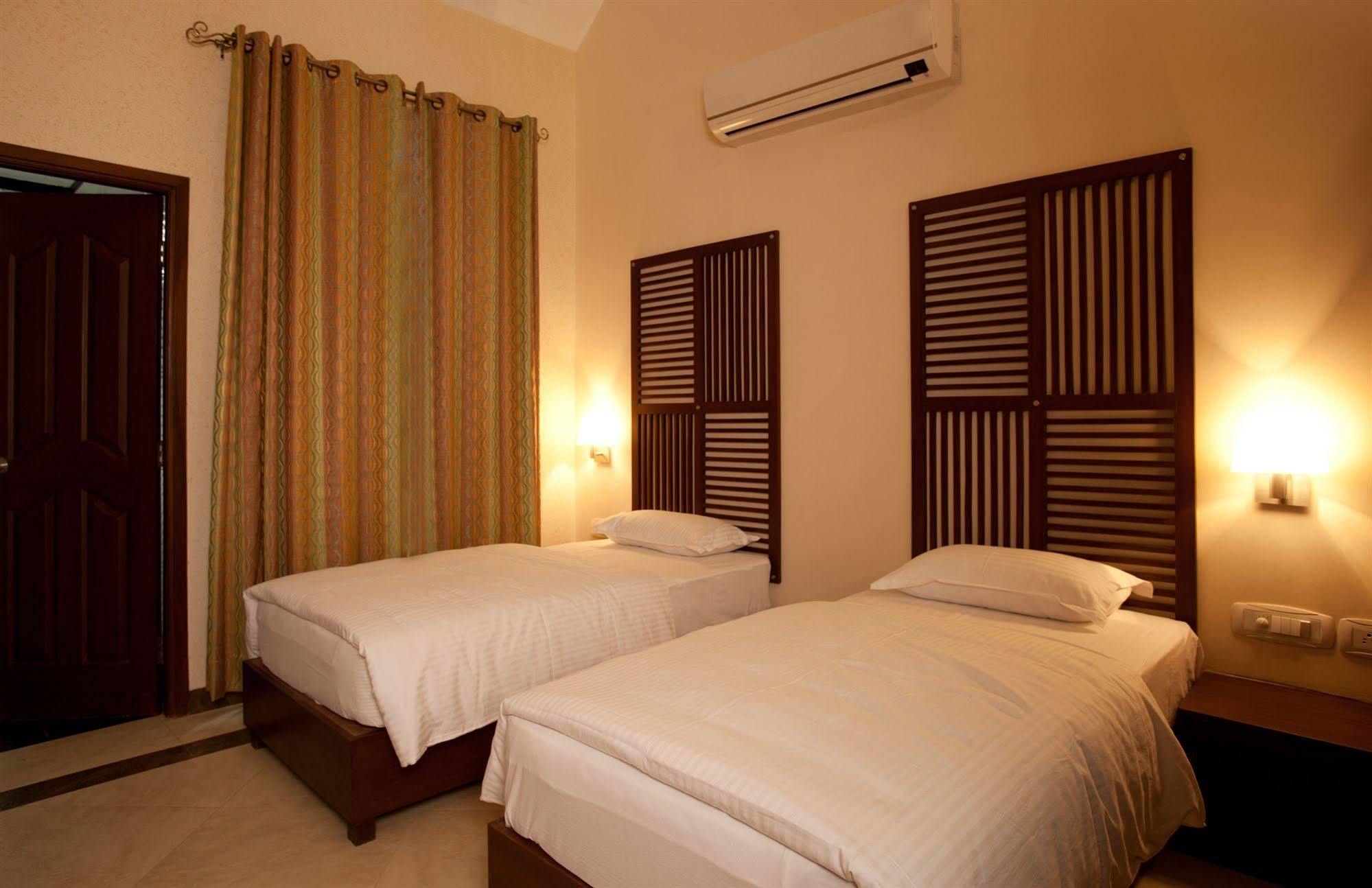 Shri Radha Brij Vasundhara Resort & Spa Govardhan Ngoại thất bức ảnh