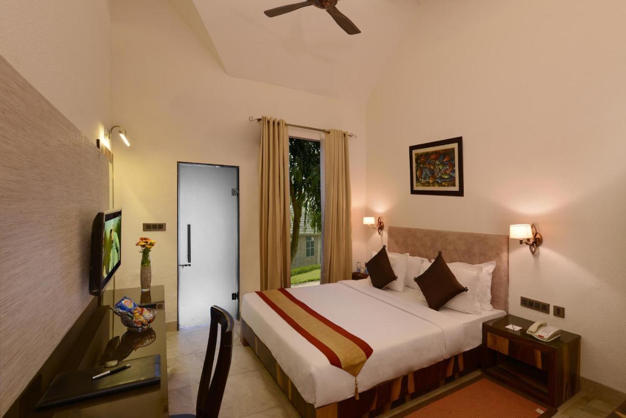 Shri Radha Brij Vasundhara Resort & Spa Govardhan Ngoại thất bức ảnh
