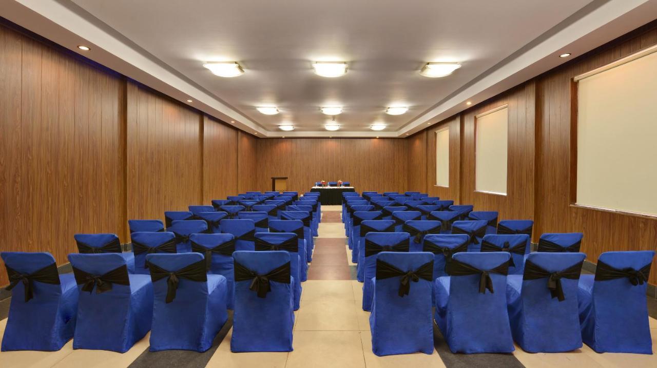Shri Radha Brij Vasundhara Resort & Spa Govardhan Ngoại thất bức ảnh