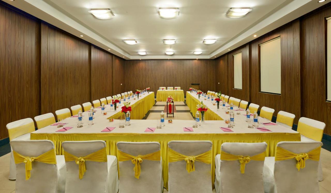 Shri Radha Brij Vasundhara Resort & Spa Govardhan Ngoại thất bức ảnh